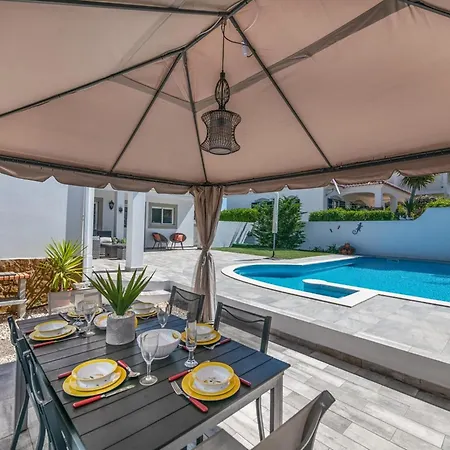 Casa Papoila Holiday home *